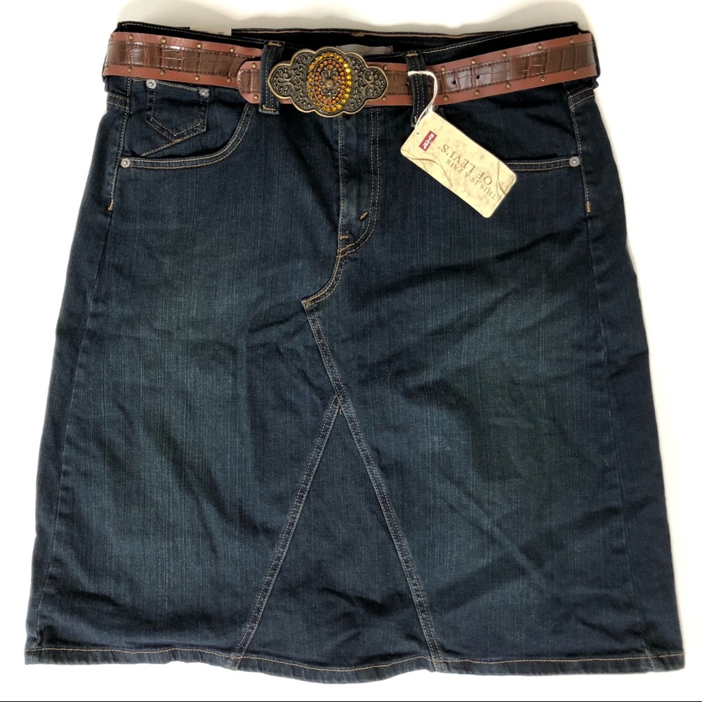 Levi’s | NWT Denim Skirt with Belt